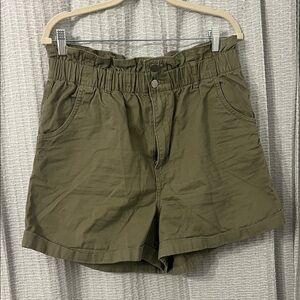 H&M Khaki Women's Cargo Shorts